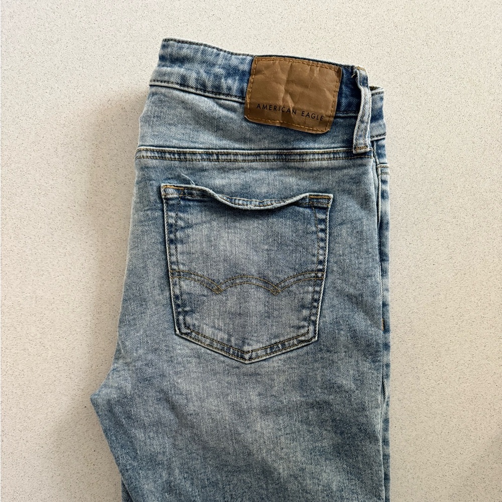 American Eagle 32x32 Stylish Light Blue Men's Jeans - Picture 3 of 4